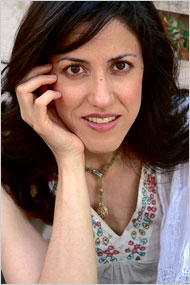 Photo of Azadeh Moaveni, the author