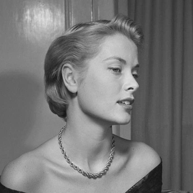 A 19-year-old Grace Kelly, 1949