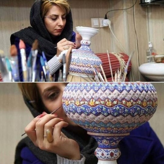 Artist at work in Isfahan's bazaar, Iran
