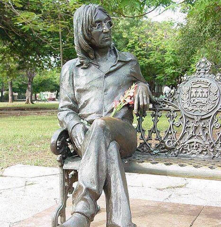 Statue of John Lennon in Cuba