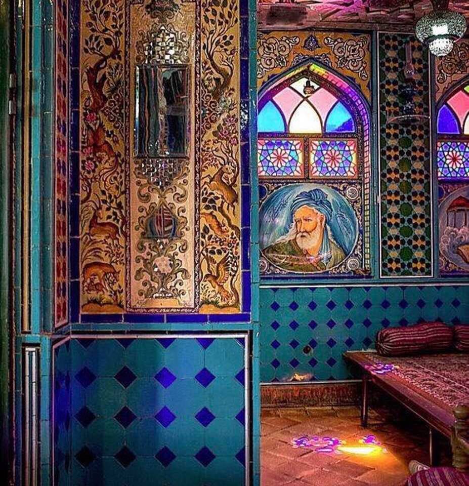 Extraordinary architecture and tilework from Iran: Example 2