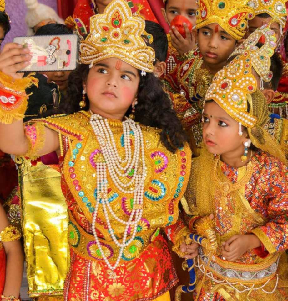 A very traditional Diwali celebration, with selfie and all!