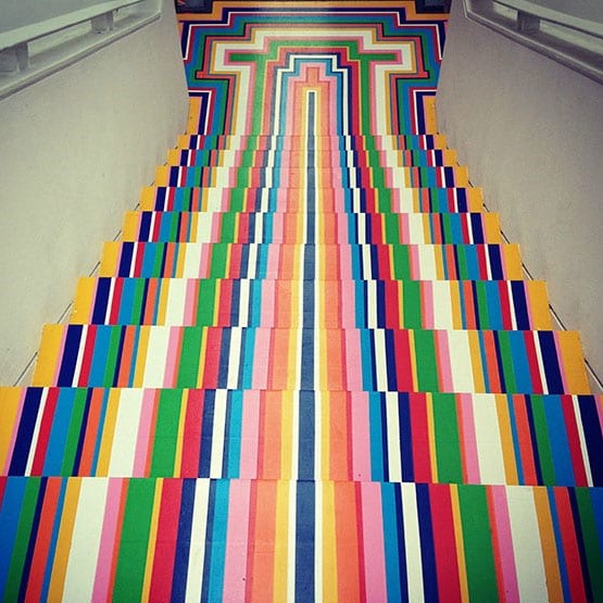 Visually plelasing photos: Colorful fligt of stairs