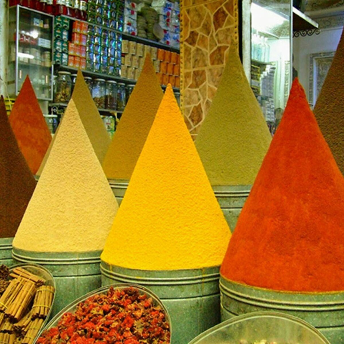Visually pleasing photo: Moroccan market spices