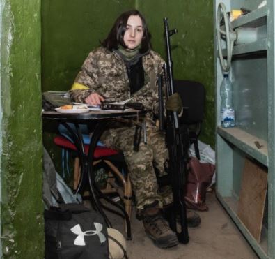 Ukrainian women pick up arms to defend their community