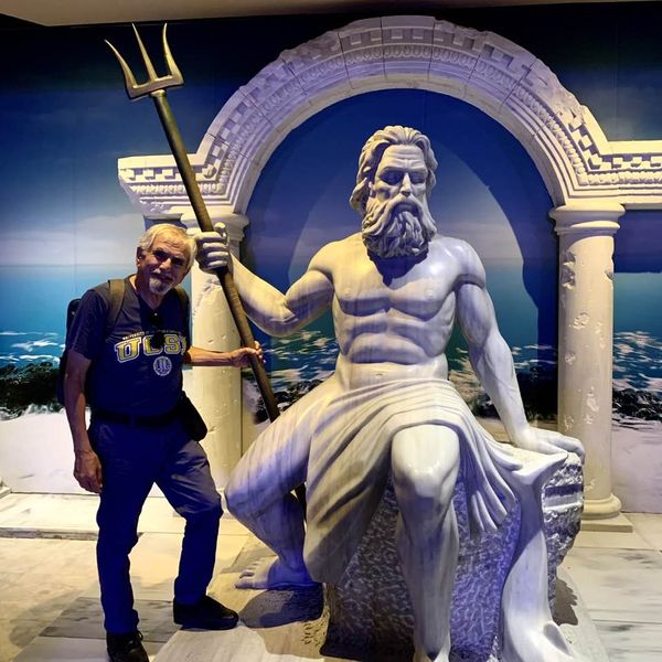 With the statue of Poseidon at the Istanbul Aquarium