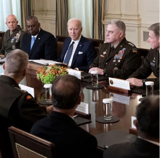 Photo from a US national security meeting on the war in Ukraine: Where are the women?
