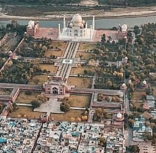 A rarely-seen aerial photo of Taj Mahal, Agra, India
