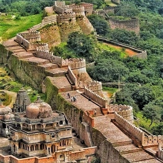 The Great Wall of India: The world's 2nd-longest continuous wall, with a length of 38 km and width of 15 m, surrounds the fort of Kumbhalgarh